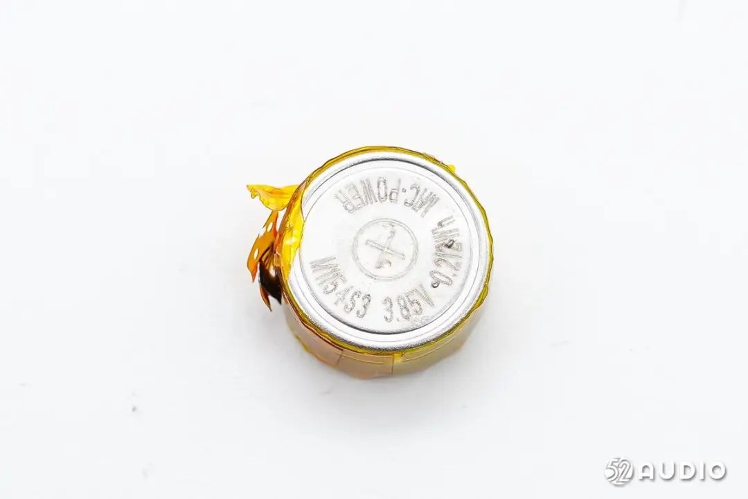 й