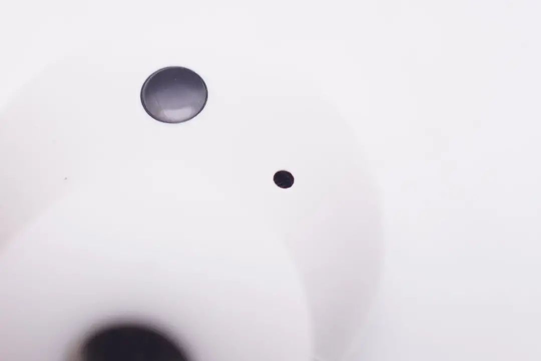 й